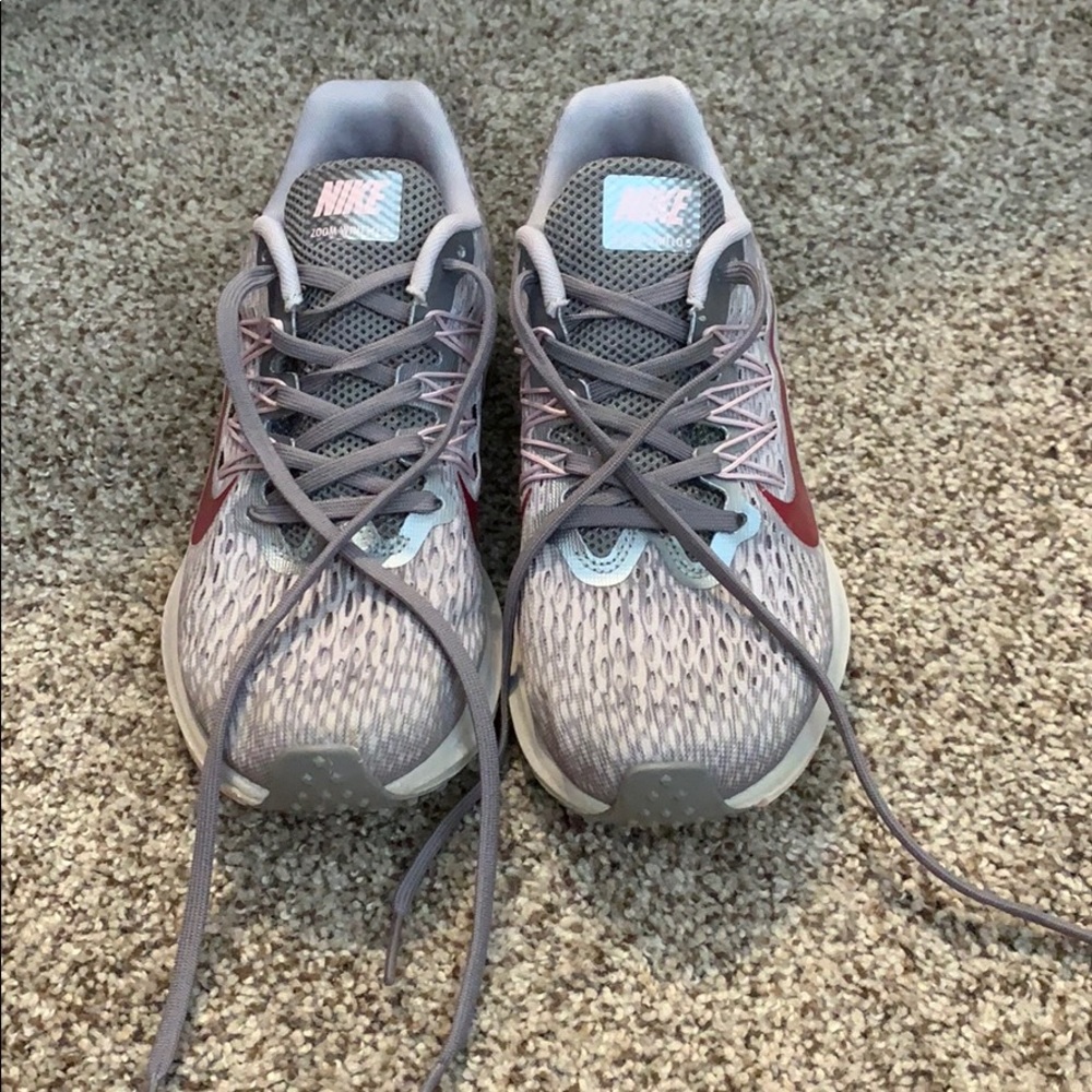 Nike zoom tennis shoes